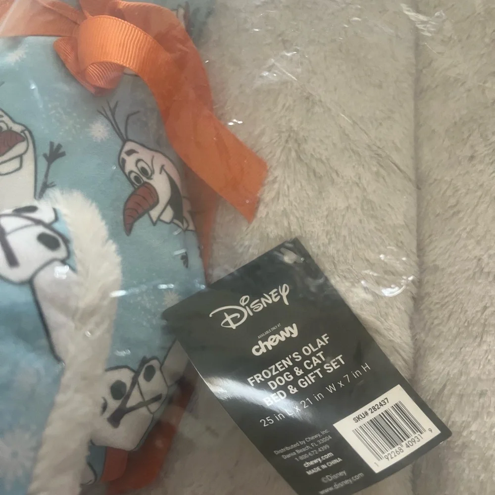 Disney Vibrant Orange and Blue Dog Blanket and guess purse & Kate spade purse